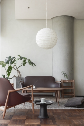 素色风办公室装修图