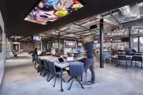 大型办公场所装修改造方案图片