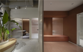 有梁办公室装修图片