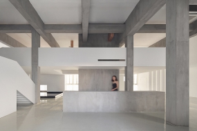 白色风办公装修效果图