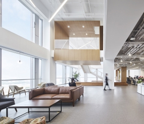 上海高端办公室装修图