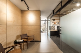 800平方米办公室装修图