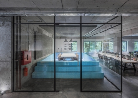 方正格局办公室装修图