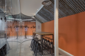 办公室省钱简单装修风格