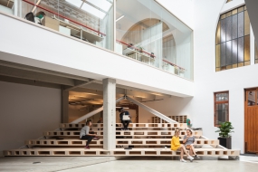 复式小办公室装修效果图