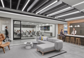 创意个性办公室装修实景图