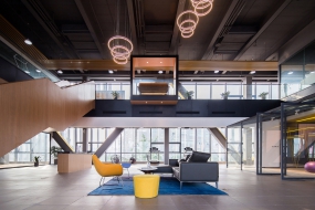 上海数据公司办公室装修图