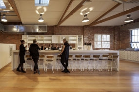 不吊顶办公室装修图片