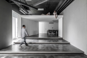 高级感办公室中式装修风格图