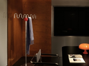 办公室装修磨砂玻璃隔断墙图