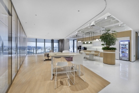 办公楼过道网格吊顶装修效果图