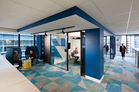 艺术简约风办公室装修图