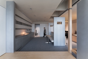 年轻大方办公室装修效果