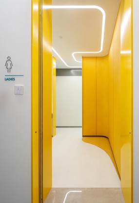 灰色配金色风办公室装修图片