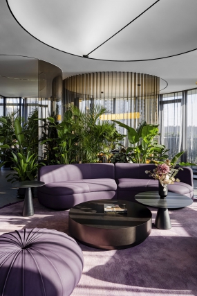 loft小面积办公室装修案例图