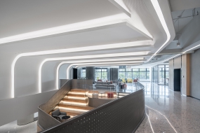 跨境电商公司办公室个性装修图