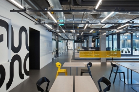 女老板直播办公室装修图