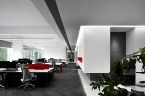 单人小型办公室装修实拍图