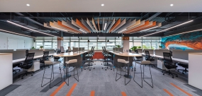 半圆型办公室装修效果图