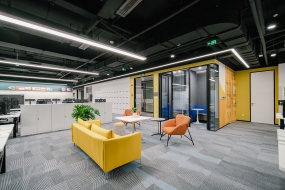 工装风格装修总经理办公室图