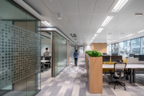 大面积loft办公室装修效果图