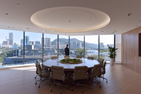 研发企业办公室装修风格图