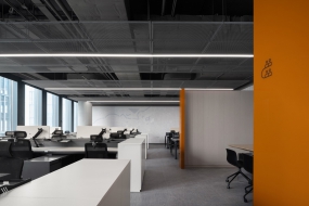 简约loft办公室装修风格图