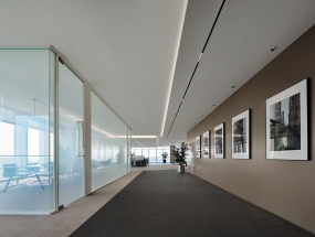 装修轻奢风格办公室图