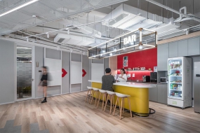 知名的现代办公楼装修图