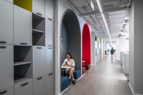 石膏板办公室吊顶装修图片