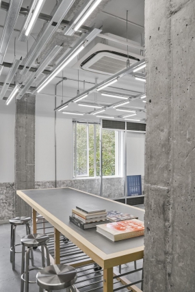 办公室工厂风装修风格