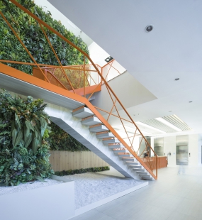 小型创意办公室装修图片