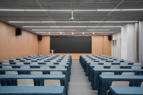 科技公司办公室进门装修图