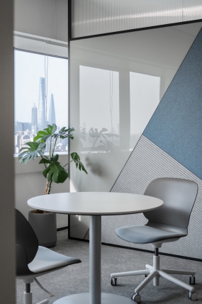 电商办公楼前厅装修风格图