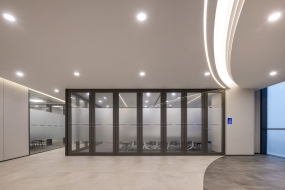 后现代复古办公室室装修风格图