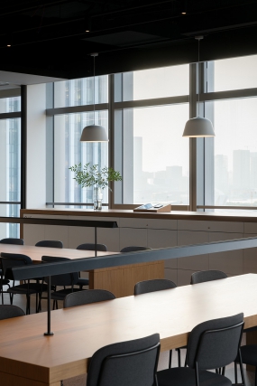 办公室休闲区温馨装修图