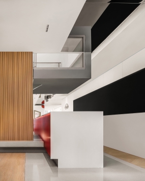 大型loft办公室装修图