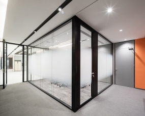 小型办公室装修效果图中式