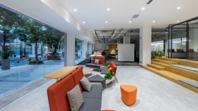 现代中式老总办公室装修图