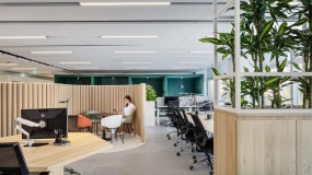 现代金融公司办公室装修图