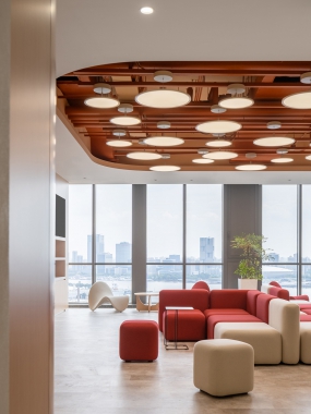 日式原木风装修办公室图