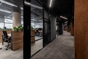 办公室的仿古装修风格图