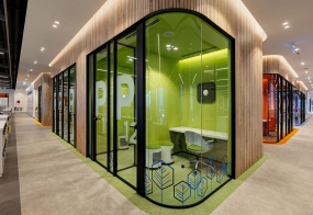 极简主义装修办公室图