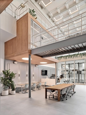 100多平小型复式办公室装修图