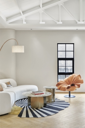 办公室装修黑白实景图