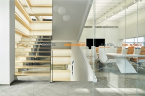 黑白色办公室装修图