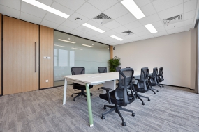 国有企业领导办公室装修图