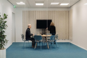 赞美办公室装修气派图片