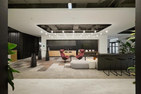 游戏公司办公室装修创意风格图