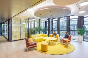 高档型办公楼装修实景图